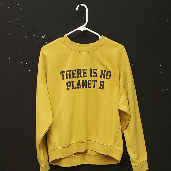 Crewneck - Picture 2 of 4